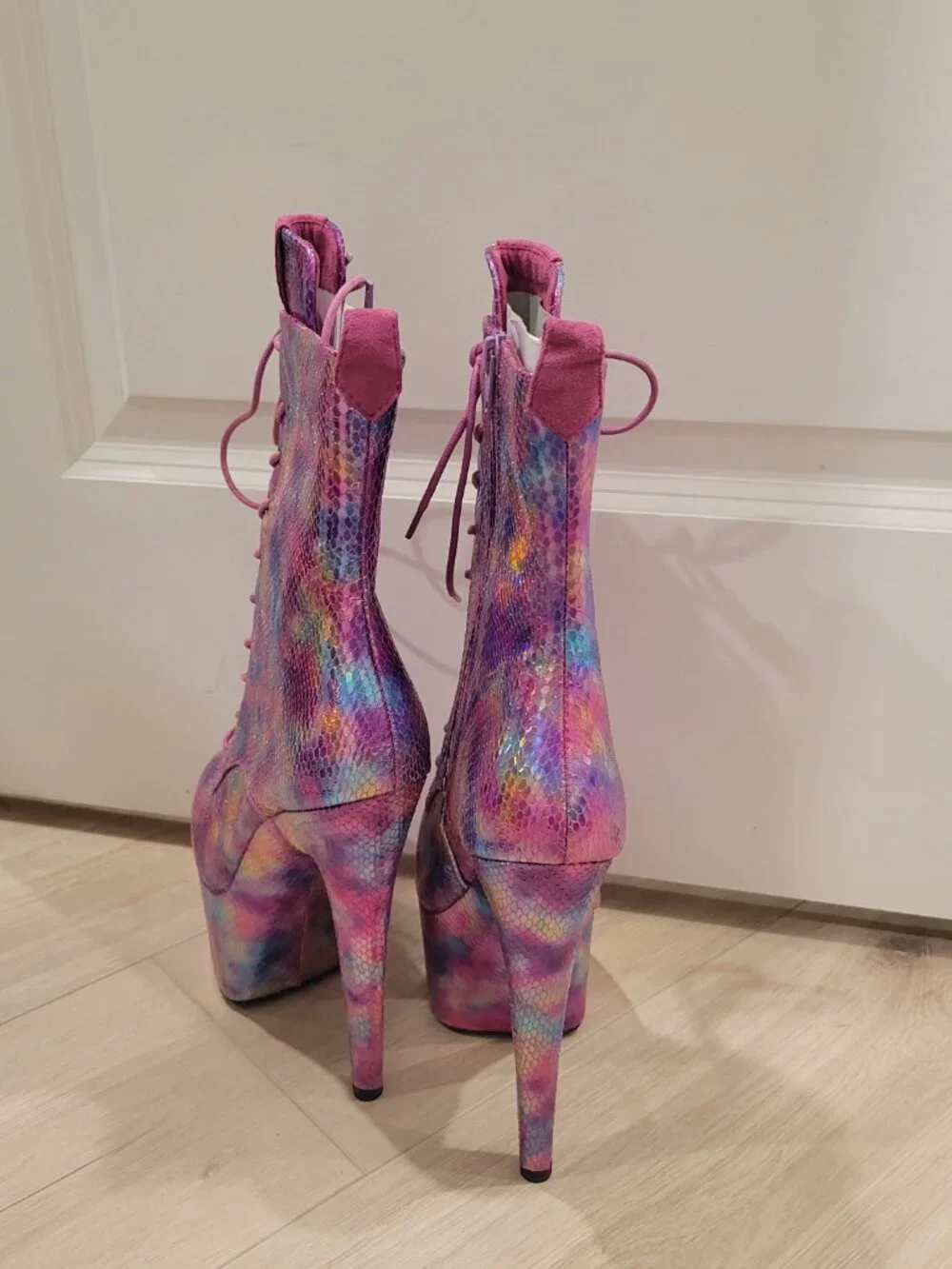 (NEW) 2024 Dragonfly Hella Heels, size 8 US / 8 AU / UK 6 / EU 39, 7 in platform - Picture 12 of 16